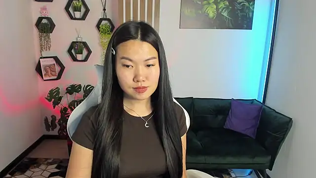 Chatroom XXX en direct de LunaPurrr