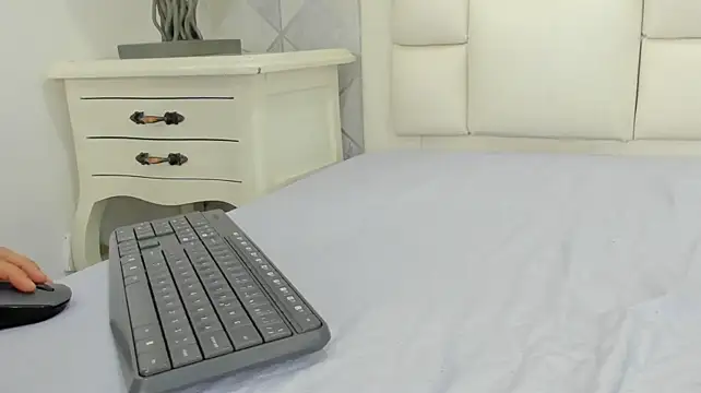 naia_cox XXX чат на живо