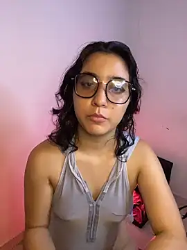 Kiri_Velvet's Live XXX Chat