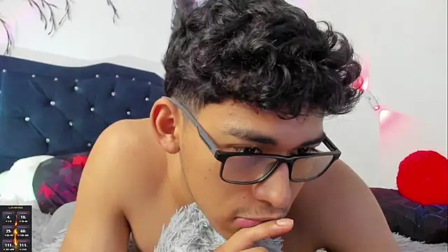Robert__Zan 라이브 XXX 채팅