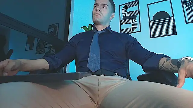 Pokazy przed kamerką – ALPHA_DOMINUS_