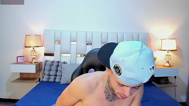 Zeus_damian21 Chat XXX live
