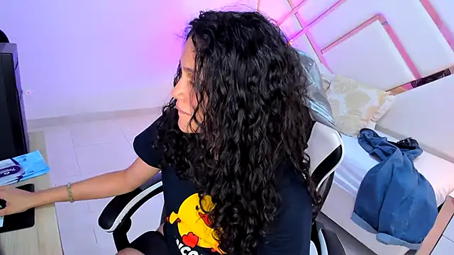 Chat XXX en directo de serafina_bianchi