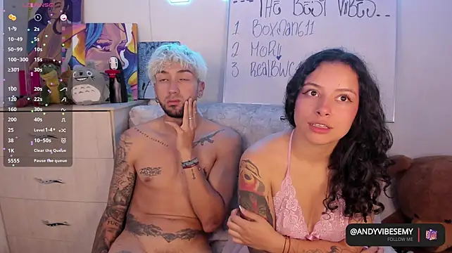 Chat XXX en directo de couplevibes_