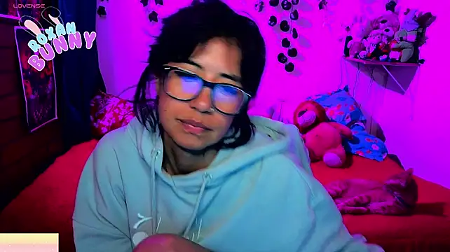 Roxanbunny1 Adlı Modelin Canlı XXX Sohbeti