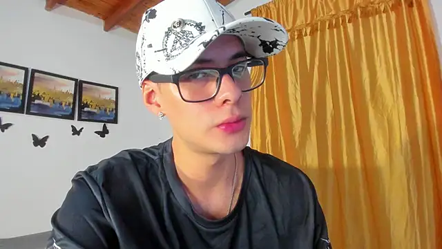 Онлайн чат XXX Vlad__night