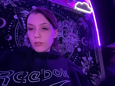 Chatroom XXX en direct de Lilactease
