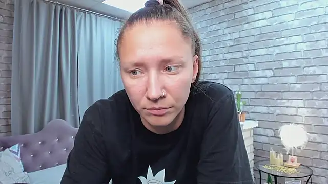SarahCoksss' Live XXX Chat