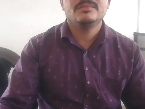 naughtymike0007 Show in webcam