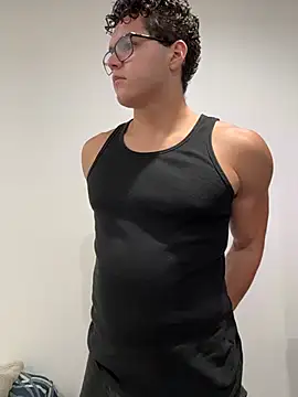 Pertunjukan Kamera Web Caleb-Sweats
