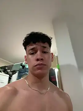 Luke_Muscle 即時 XXX 聊天