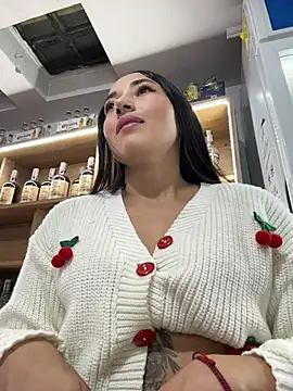 HollyAngel2 Chat XXX live