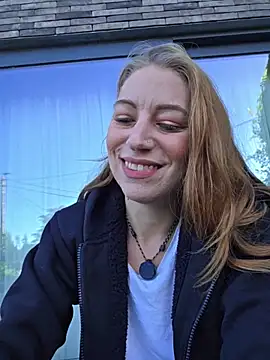 צ'אט XXX בשידור חי של XLisaxx