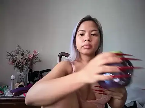 צ'אט XXX בשידור חי של Tina_Slick