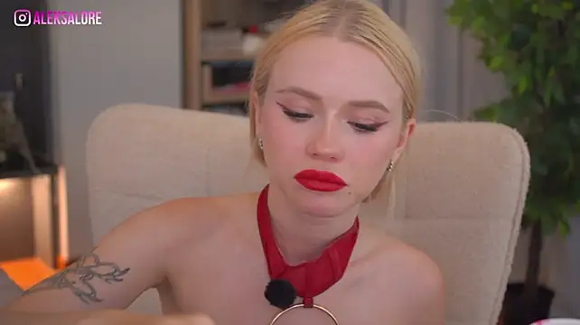LexieLoree – Naživo XXX chat