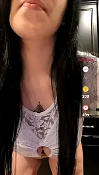 LyannaGardner's Live XXX Chat