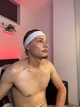 AleFoxx: απευθείας συνομιλία ΧΧΧ