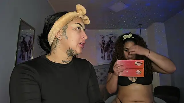 ayshel__ élő XXX-chatje