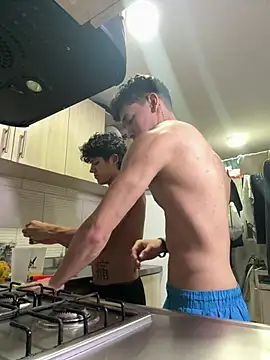Luke_Muscle 即時 XXX 聊天