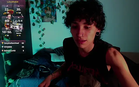 Chat XXX en directo de JohnnyJones_