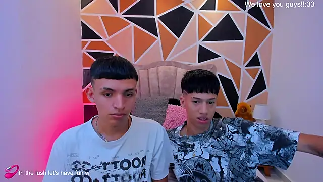 Juan_Nd_Steven – Naživo XXX chat