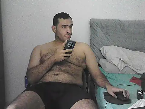 alphalatinobearx's Live XXX Chat