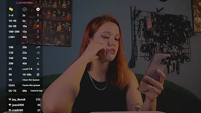 Serve_to_Alexa's Live XXX Chat