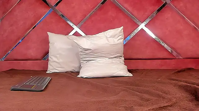 Chat +18 de RodrigoColby2 ao vivo