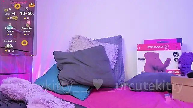 دردشة _urcutekitty الجنسية المباشرة