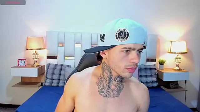 Zeus_damian21 Live XXX-Chat