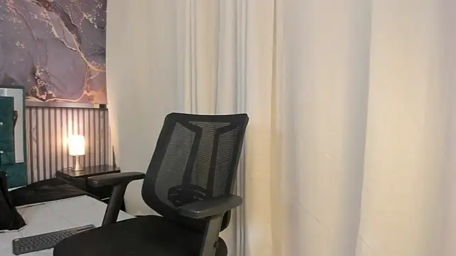adrian_black86306 Chat XXX live