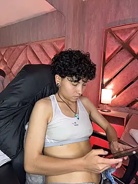 ian_mathias_ live XXX chat