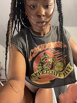 Chatroom XXX en direct de Cynthia_es