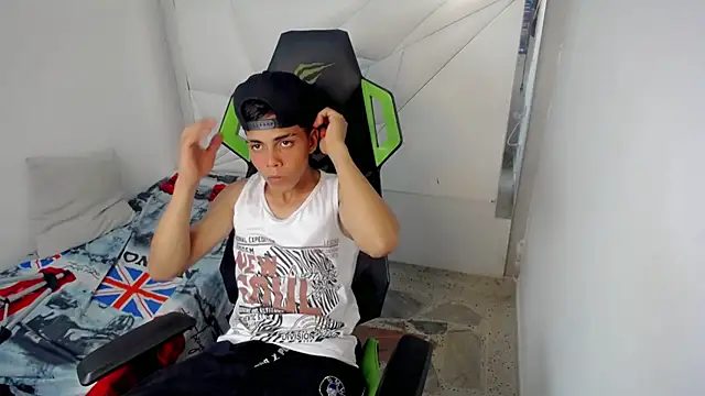 Chat +18 de RyanFlirty ao vivo