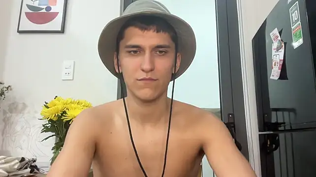 Adrian_Coles Adlı Modelin Canlı XXX Sohbeti