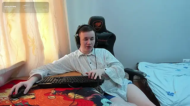 צ'אט XXX בשידור חי של iliaskrislove