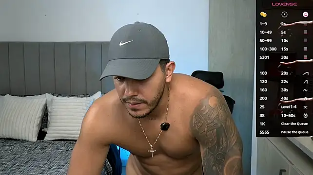 owen-pierces – webcam-show
