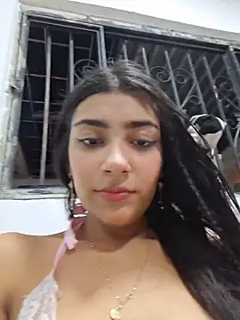 צ'אט XXX בשידור חי של Sweed-virgin-pussy