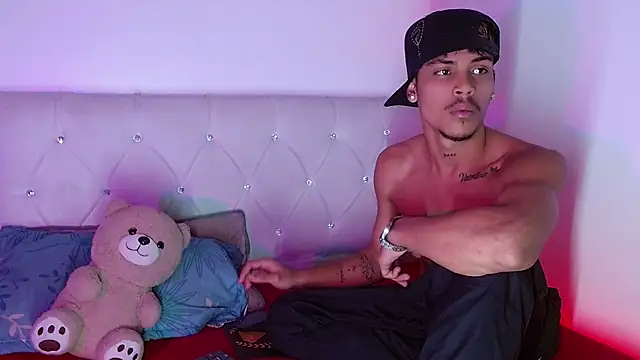 Angel_foxc13 即時 XXX 聊天