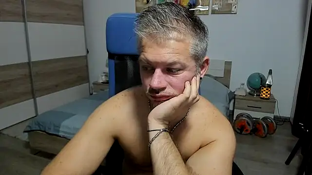 RobbyShawz লাইভ XXX চ্যাট