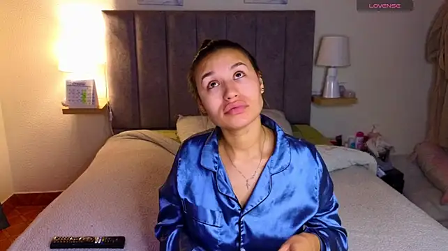 XXX chat uživo modela Victoria_Hils