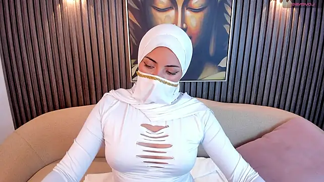 juli_thali's Live XXX Chat