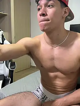Luke_Muscle: онлайн-секс-чат