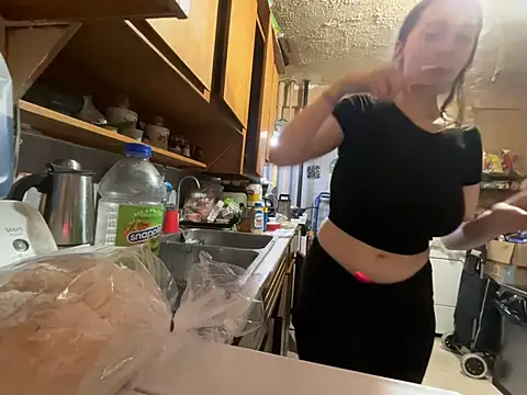 Snowbunnycake_131's Live XXX Chat