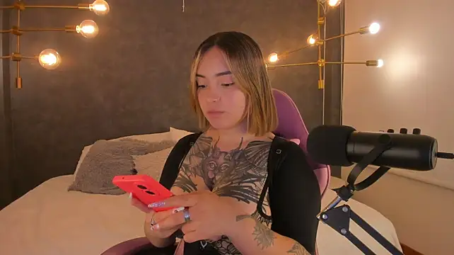 Czat XXX na żywo – dom_meily