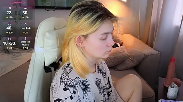 Emily_Miu – Naživo XXX chat