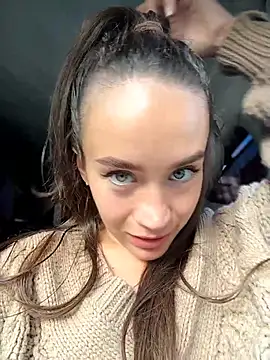 QuietNicole's Live XXX Chat