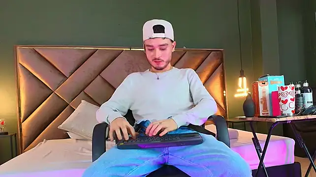 Salvattore_Muller's Live XXX Chat