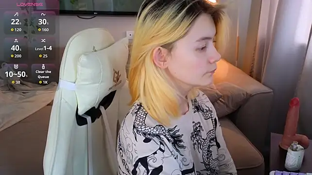 Emily_Miu 라이브 XXX 채팅