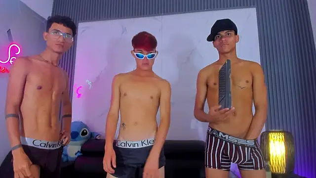 Živý XXX chat BOYS_IN_THE_EMPIRE